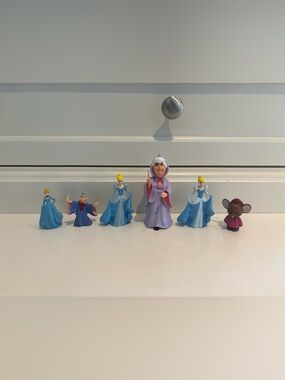 Cinderella Figurine Lot